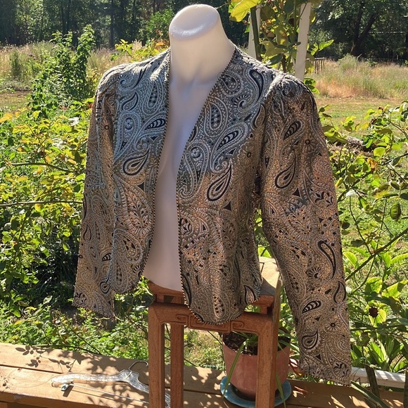 John’s Girl jacquard bolero with puffy sleeves silver & gold threads metallic M - Picture 4 of 9